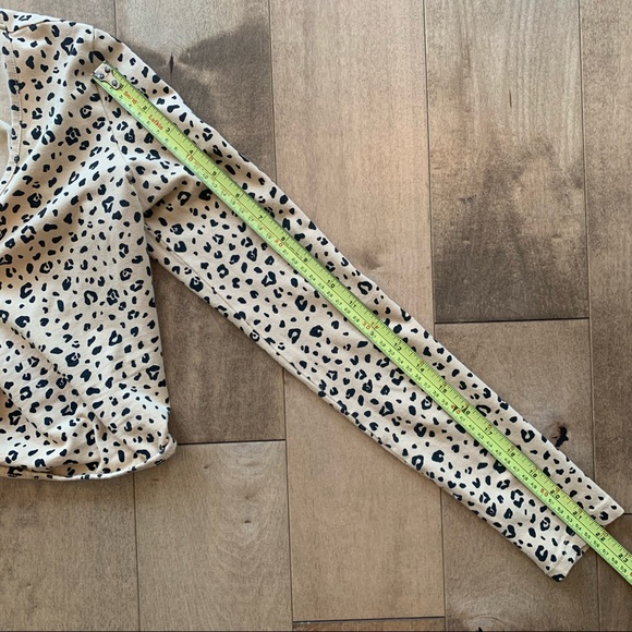 ARITZIA Sunday Best Leopard Wrap Crop Top - Picture 9 of 10